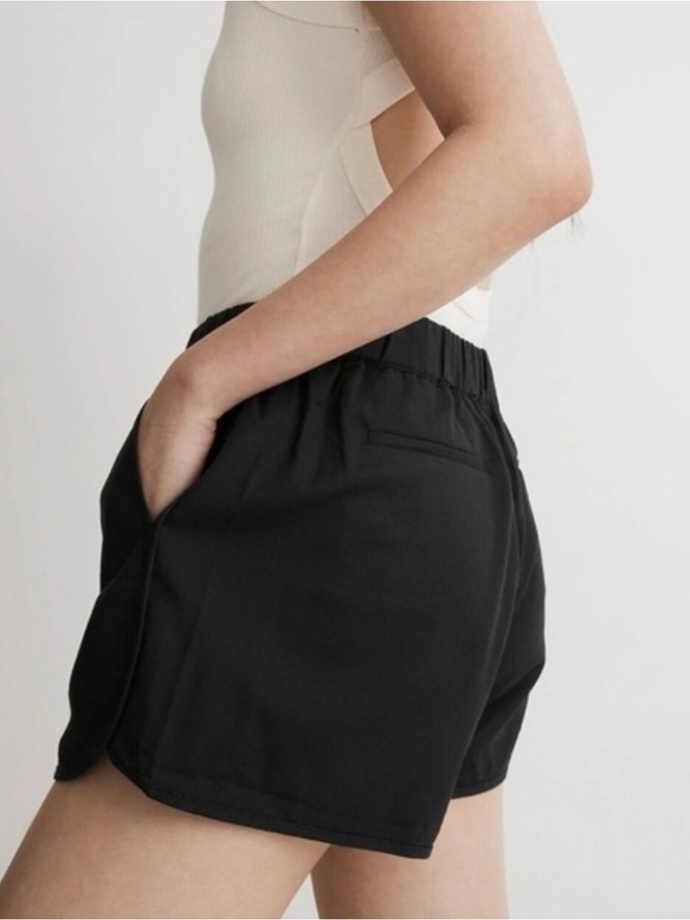 ✨NEW✨ Madewell Drapey Pull-On Crepe Shorts